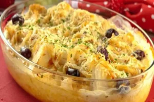 Receita de Bacalhau gratinado com creme de mandioca