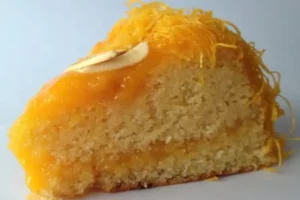 Receita de Bolo de Amêndoa com Ovos Moles
