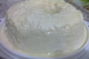 Receita de Bolo de Tapioca de Geladeira Cremoso
