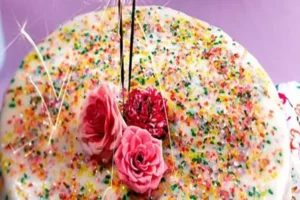 Receita de Bolo de limão com chantilly e glace