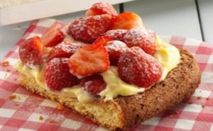 Receita de Bolo Delicia de Morango