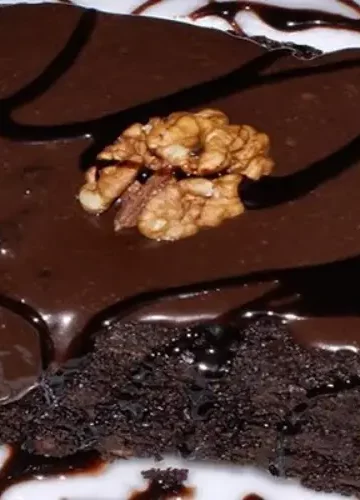 Brownie fino com amêndoas