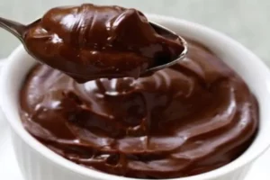Receita de Pudim de banana e chocolate para fazer com as crianças