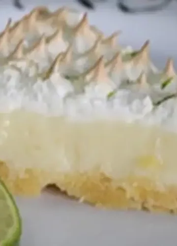 Receita de Torta mousse de limão e merengue