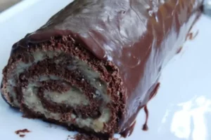 Rocambole de Nozes com Chocolate