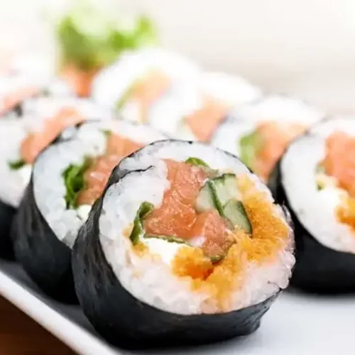 Receita de Sushi (suchí)(em japonês: 寿司, 鮨 ou 鮓)