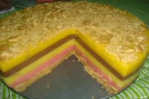 Torta de Pudins Boca Doce com Bolacha Maria