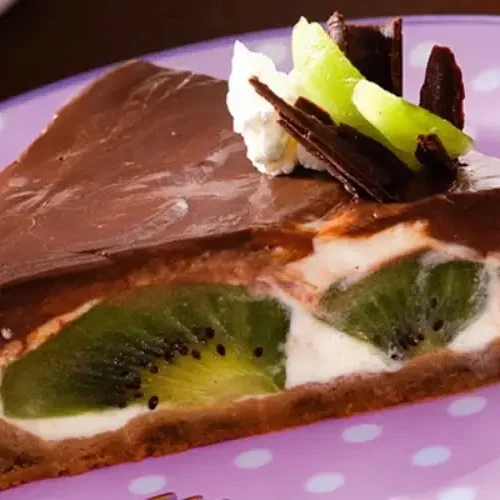 Receita de Torta de chocolate com kiwi