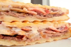 Receita de Tosta de Carne Assada e Bacon