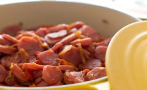 Receita de Calabresa com Pimentão Queimado e Cebola Caramelada
