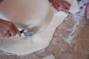 Como Fazer Pasta Americana e Decorar Bolos