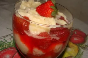 Receita de Pavê de Beijinho com Morango