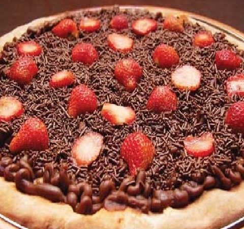 Receita de Pizza de Chocolate com Morangos